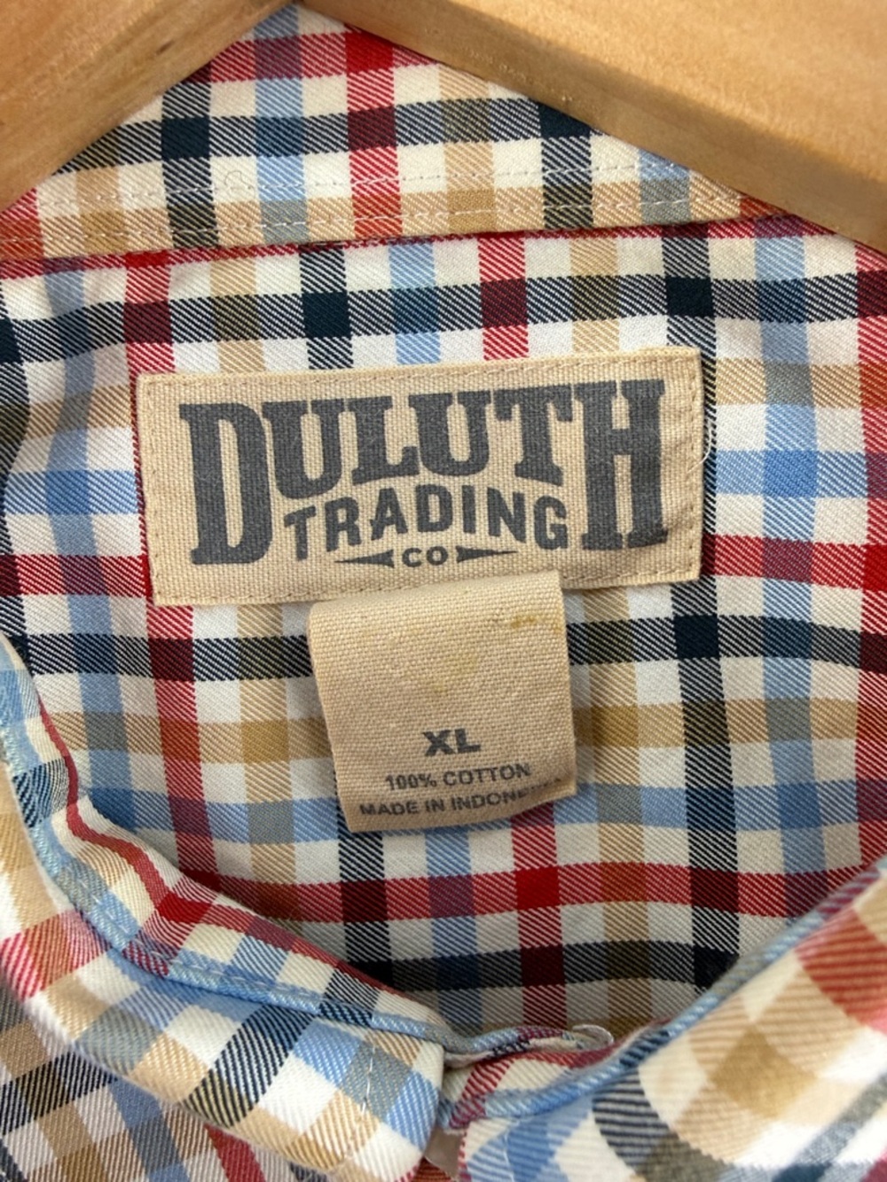 Duluth Trading Co. Men’s XL Button Down Plaid Shirt 100% Cotton Like New - Picture 6 of 8
